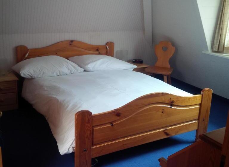 기본룸, De La Paix