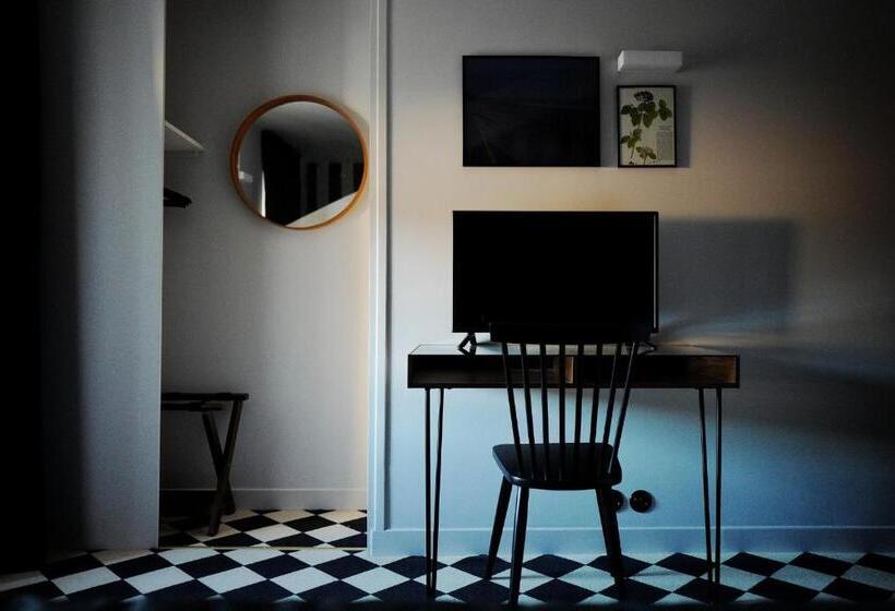 スーペリアールーム, Des Carmes