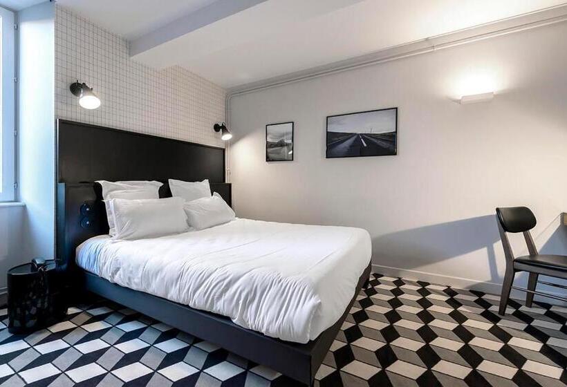 スーペリアールーム, Des Carmes