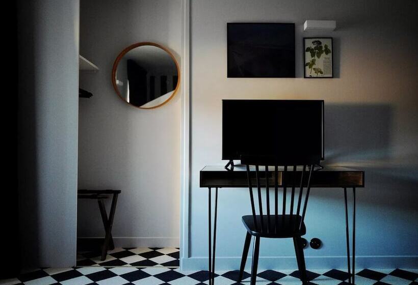 スーペリアールーム, Des Carmes