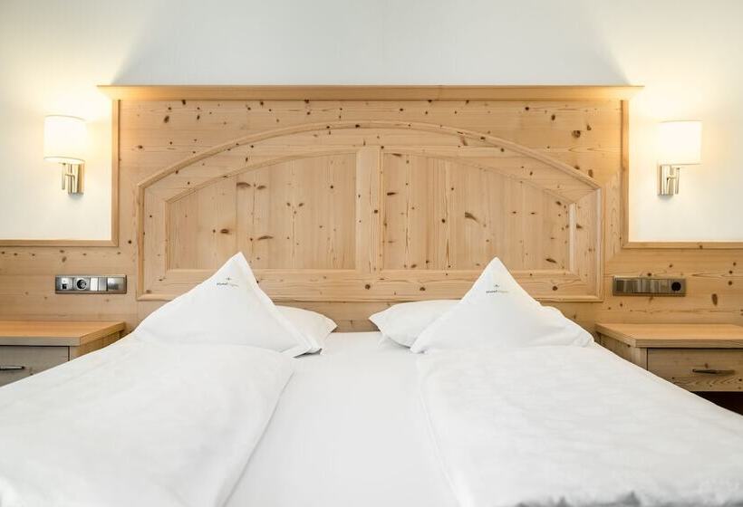 수피리어 룸, Digon