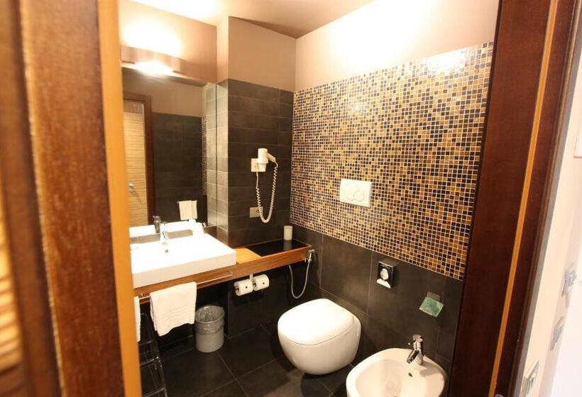 Трехместный Номер Классика, Europa Belluno