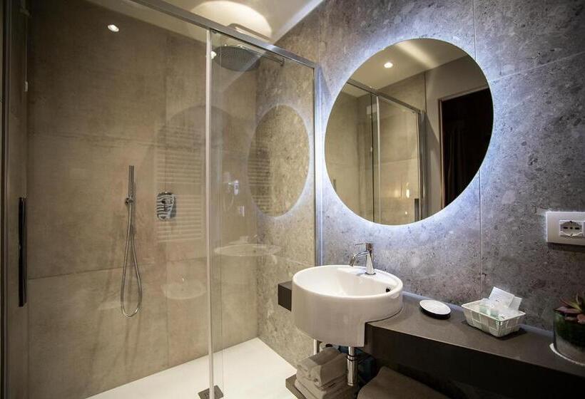 غرفة سوبيريور, Forte Del 48