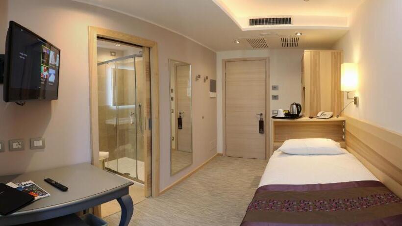 Одноместный Номер с Террасой, Garden