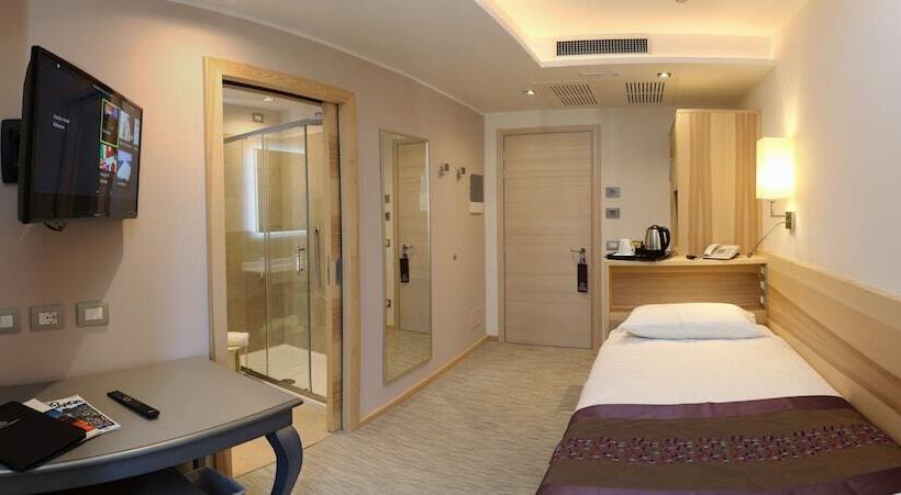 Одноместный Номер с Террасой, Garden