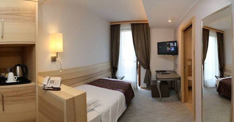 Одноместный Номер с Террасой, Garden