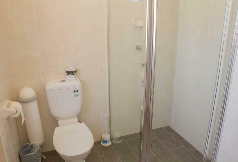 חדר סטנדרד יחיד חדר אמבטיה משותף, Gardners Inn