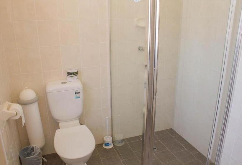 חדר סטנדרט חדר אמבטיה משותף, Gardners Inn