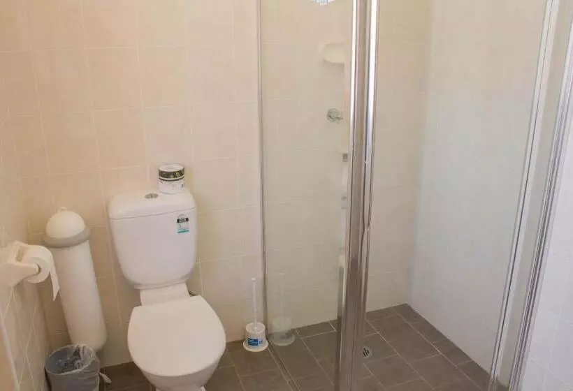 Standard-huone Jaettu Kylpyhuone, Gardners Inn