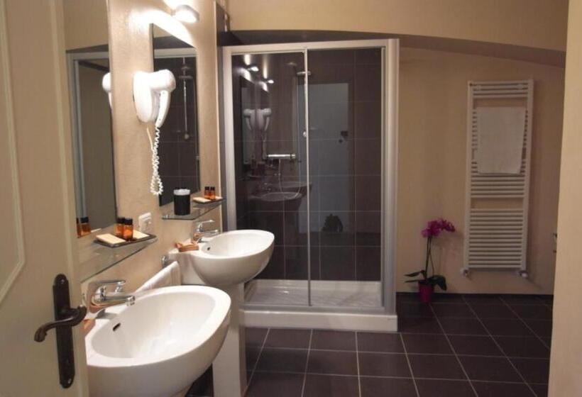 标准三人间, Hambros Il Parco In Villa Banchieri