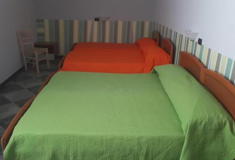 四人标准间, Chiostro Delle Cererie