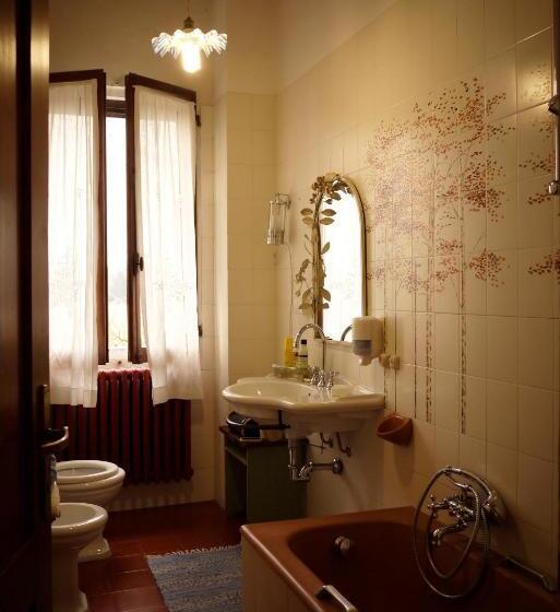 ファミリールーム, La Lepre Bianca