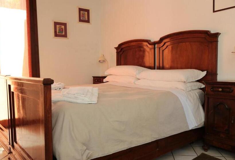 ガーデンビュースタンダードルーム, La Lepre Bianca