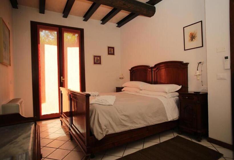 ガーデンビュースタンダードルーム, La Lepre Bianca