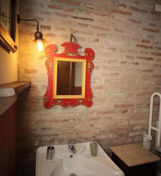 身障者適用スタンダードルーム, La Lepre Bianca