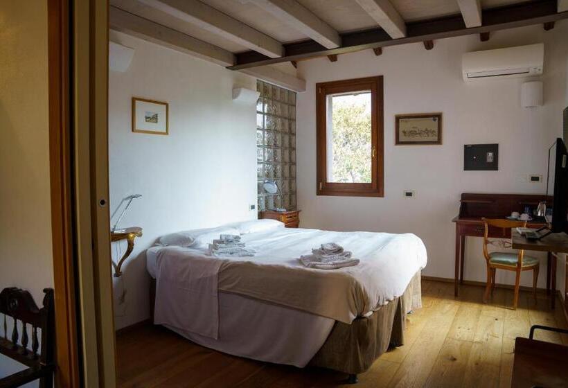 ジュニアスイート, La Lepre Bianca