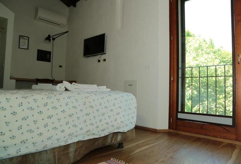 キングサイズベッドのスイートルーム, La Lepre Bianca