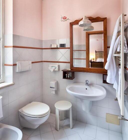 اتاق استاندارد, La Macchia