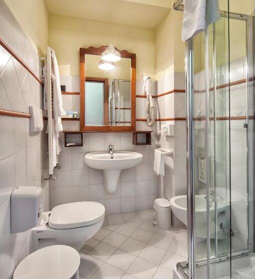 اتاق استاندارد, La Macchia