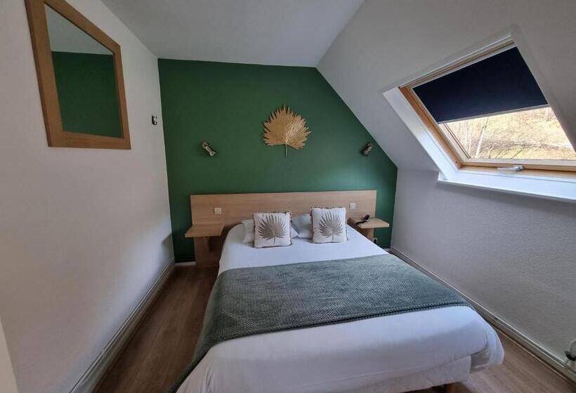 غرفة قياسية مطلّة علي الحديقة, Logis Hôtel Restaurant De La Poste Et Spa De Montagne