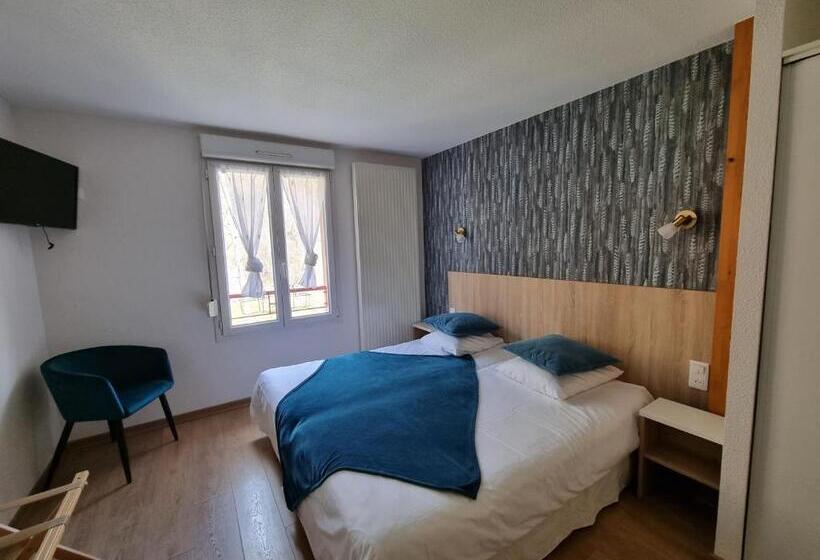 غرفة قياسية مطلّة علي الحديقة, Logis Hôtel Restaurant De La Poste Et Spa De Montagne