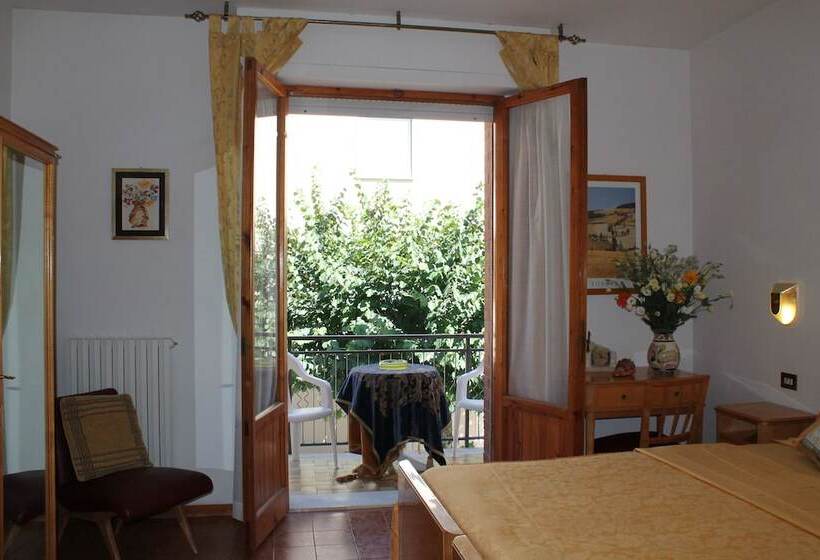 スタンダードルーム, Marvin