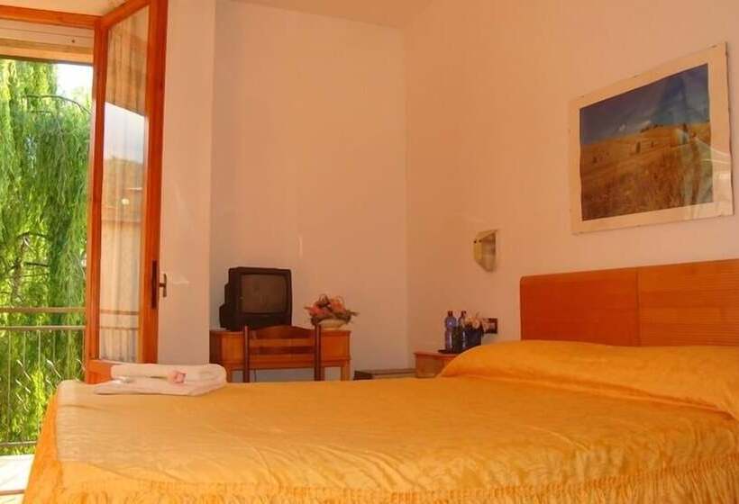 スタンダードシングルルーム, Marvin