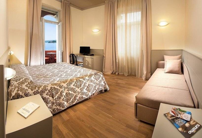 Superior room with lake view, Milano