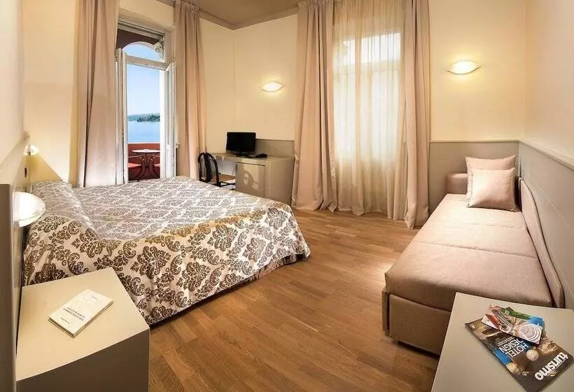 اتاق استاندارد سه نفره, Milano
