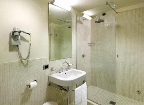 Superior room with lake view, Milano