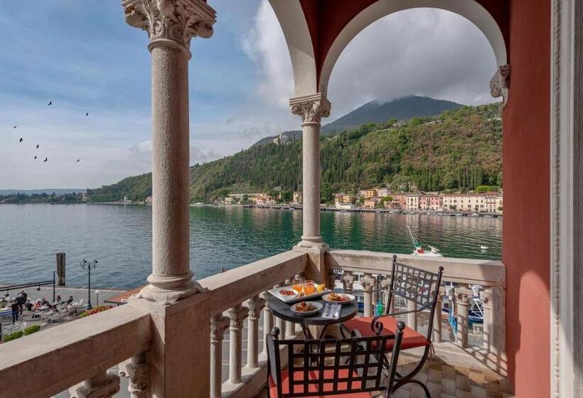 Superior room with lake view, Milano