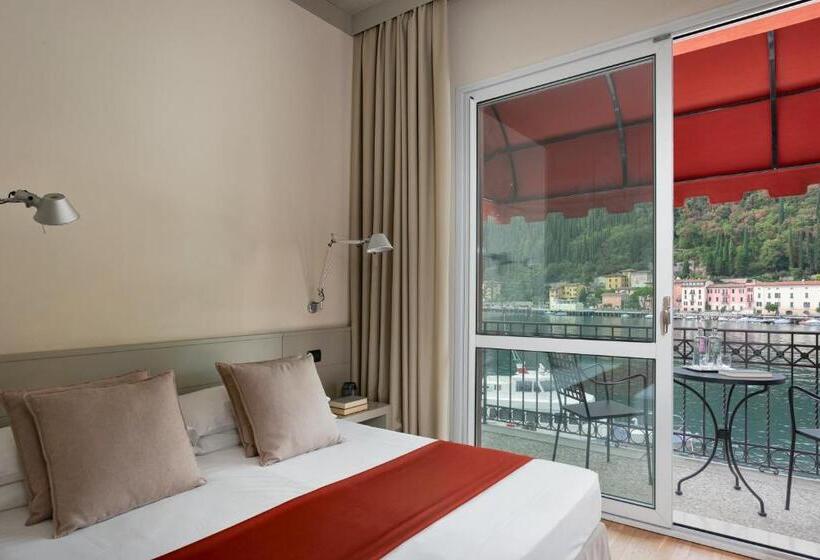 Superior room with lake view, Milano