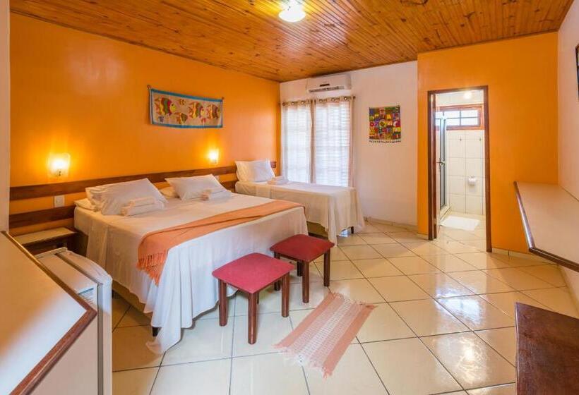 غرفة ديلوكس ثلاثية, Pousada Aldeia Portuguesa