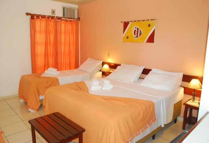 غرفة قياسية رباعية, Pousada Aldeia Portuguesa