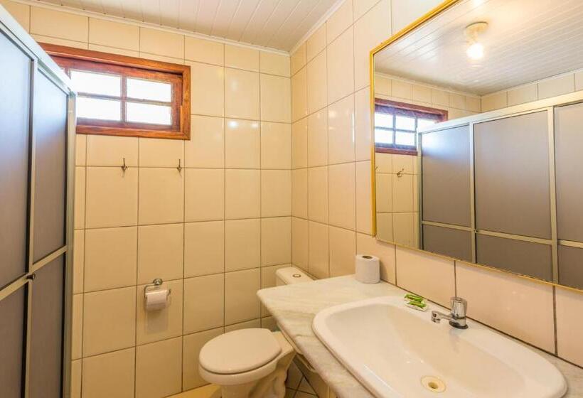 غرفة قياسية ثلاثية, Pousada Aldeia Portuguesa