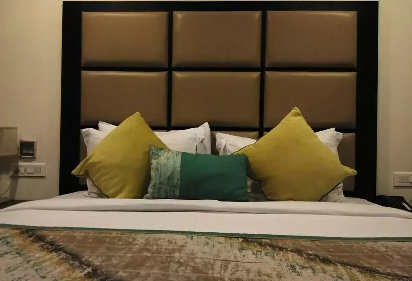 Chambre Deluxe, Stella