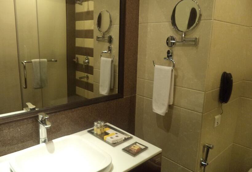 חדר דלוקס, Stella