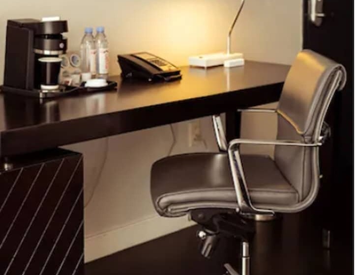 غرفة ديلوكس, The Fontaine