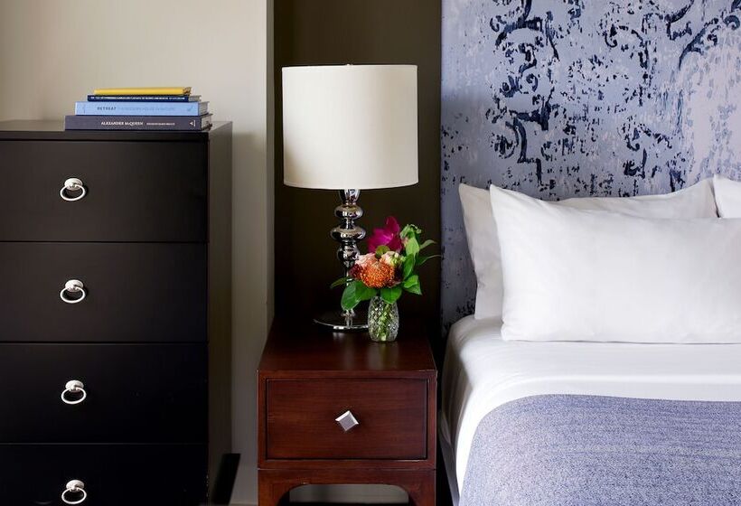 غرفة ديلوكس, The Fontaine