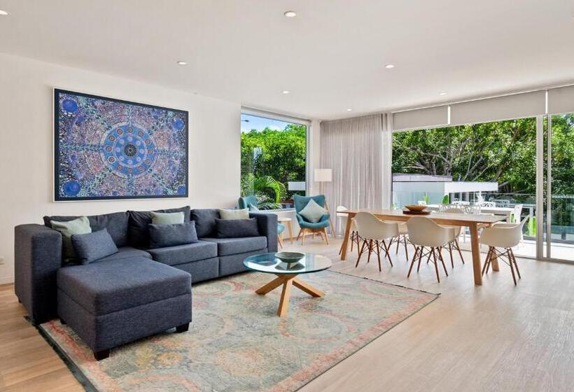 Апартаменты 3 Спальни Вид на Бассейн, The Rise  Noosa