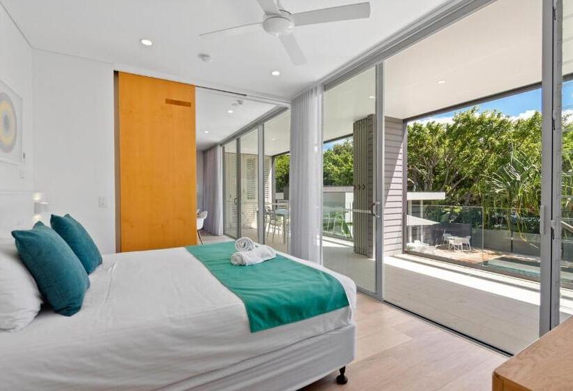 Апартаменты 3 Спальни Вид на Бассейн, The Rise  Noosa