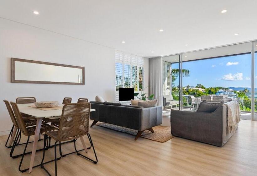 ２ベッドルームのテニメントハウス, The Rise  Noosa
