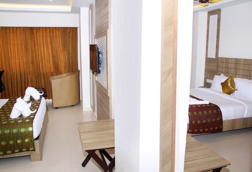 Family Room, Vinayaga By Poppys, Kumbakonam