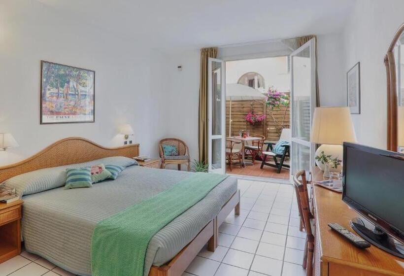 标准间, Yacht Club