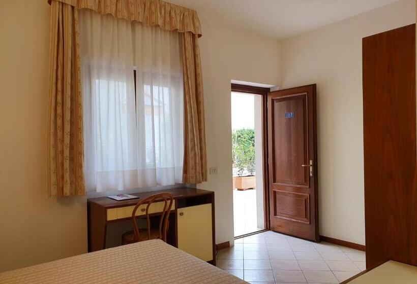 اتاق استاندارد با تراس, Villa Belvedere