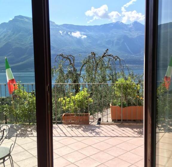 Номер Стандарт Трехместный, Villa Belvedere