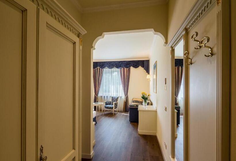 Полулюкс Вид на Бассейн, Windsor Merano Hotel & Suites