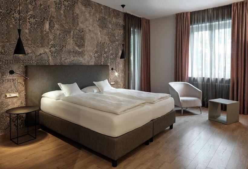 Полулюкс Вид на Бассейн, Windsor Merano Hotel & Suites