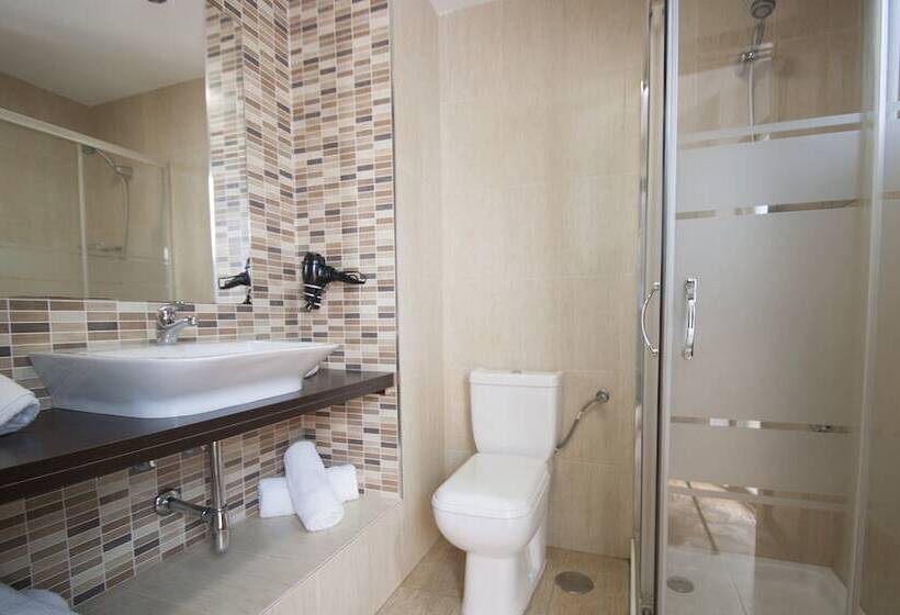 اتاق خانوادگی, Hospedería Los Angeles