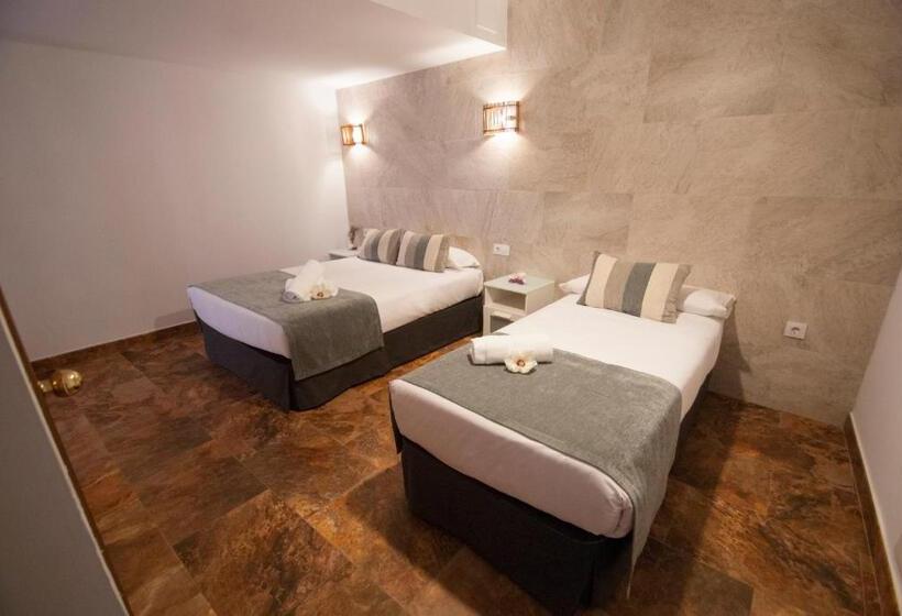 اتاق استاندارد سه نفره, Hospedería Los Angeles